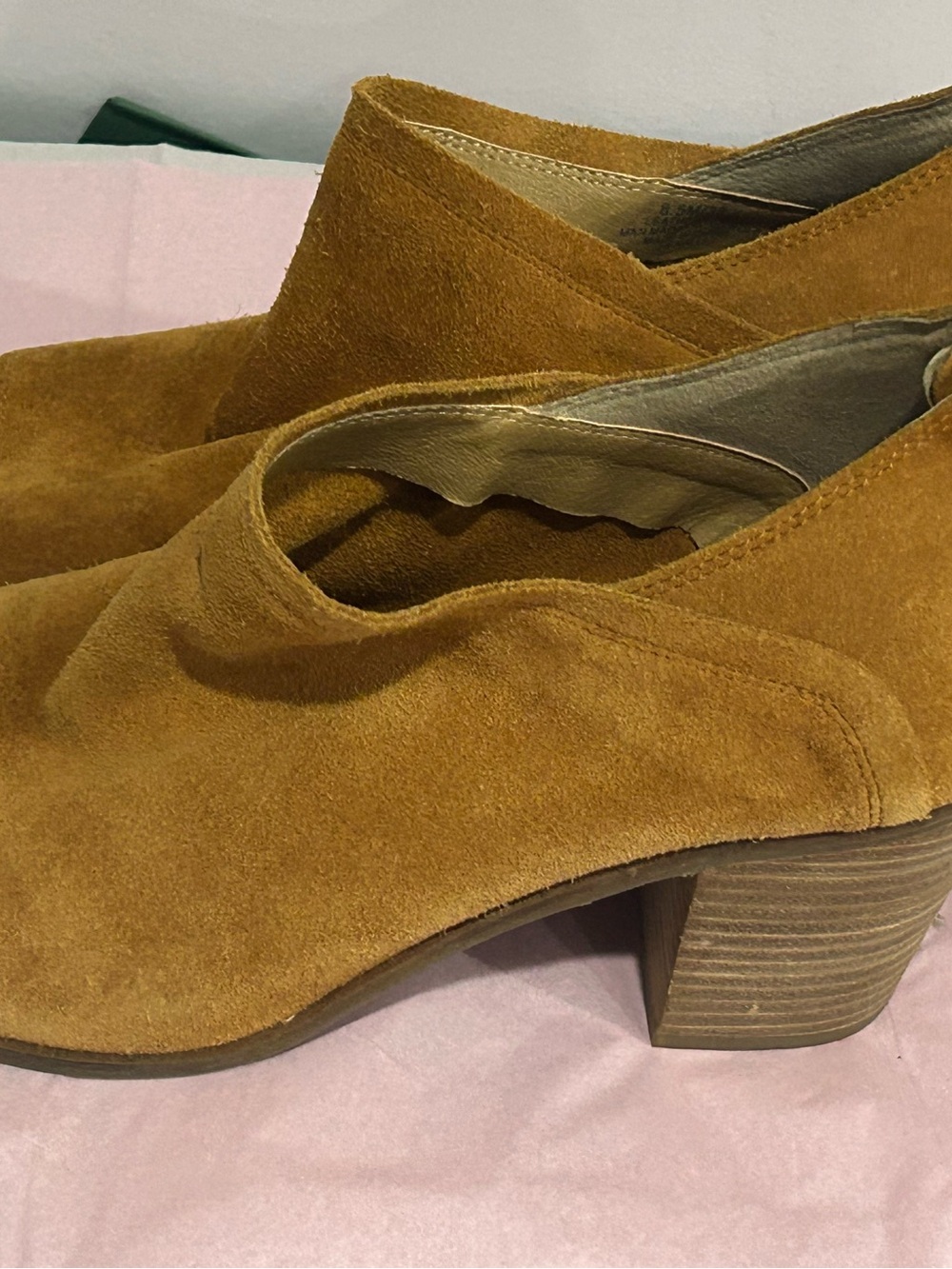 Lucky Brand Tan Suede Almond-Toe Block Heel Booties